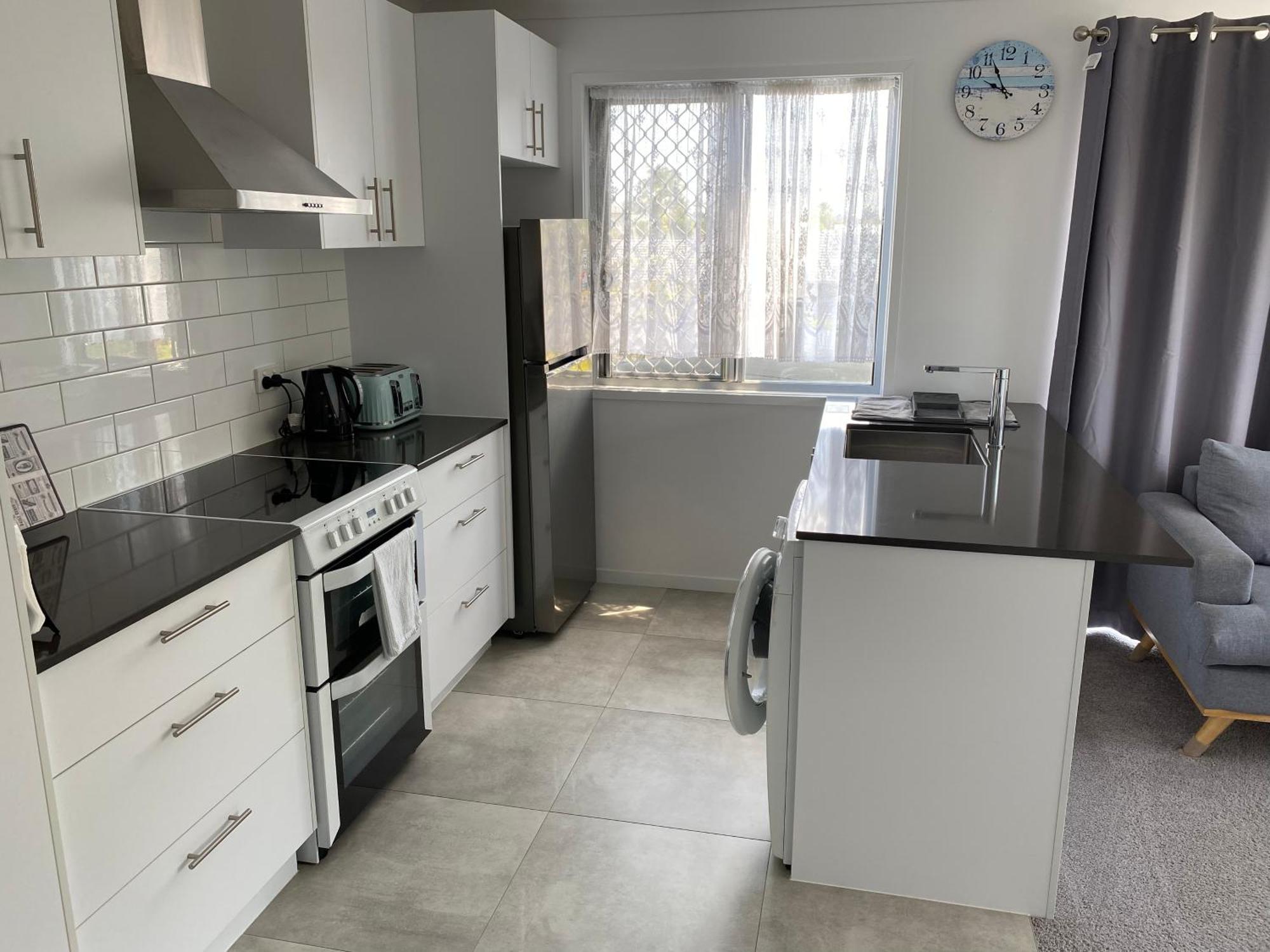 2Bd Family Or Couple Guesthouse Upstairs Near Turf Club, Hota In Bundall Gold Coast Bagian luar foto
